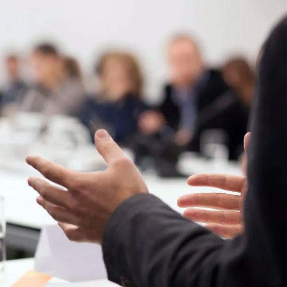 جلسه ویژه شورای اسلامی با حضور شهردار و همکاران واحد درآمد